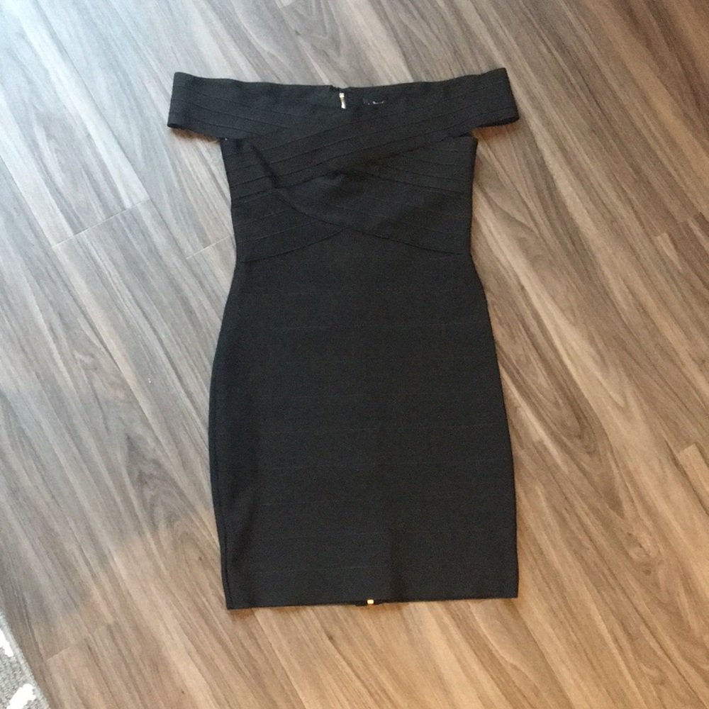 NWT Off the shoulder bodycon dress
